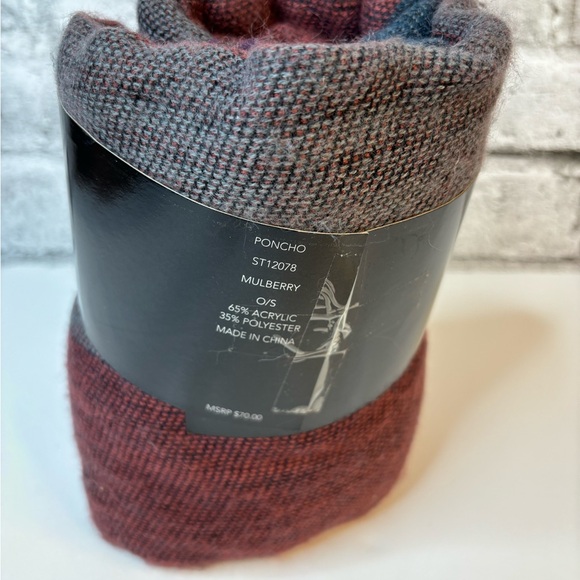 BB DAKOTA/ Fall shawl/ Poncho/ Blanket scarf/ Super soft/ Size US OS - Picture 4 of 6